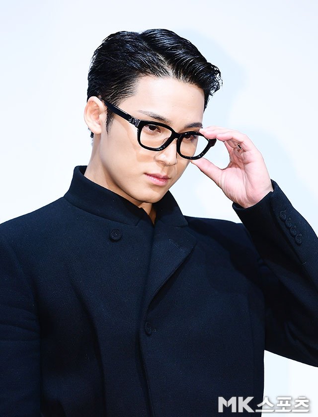 gyumedia's tweet photo. insane...

DIOR PRINCE MINGYU IN SEOUL
#MINGYUxDior #DiorDesignerofDreams
@Dior @pledis_17 https://t.co/88lJWyqWGu