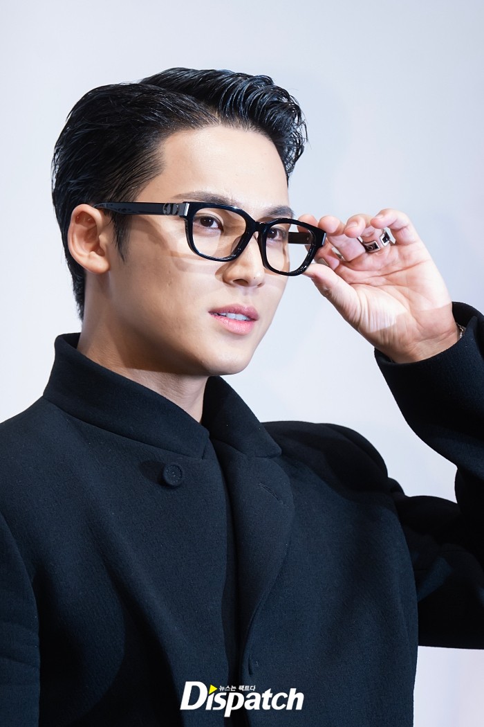 gyumedia's tweet photo. insane...

DIOR PRINCE MINGYU IN SEOUL
#MINGYUxDior #DiorDesignerofDreams
@Dior @pledis_17 https://t.co/88lJWyqWGu