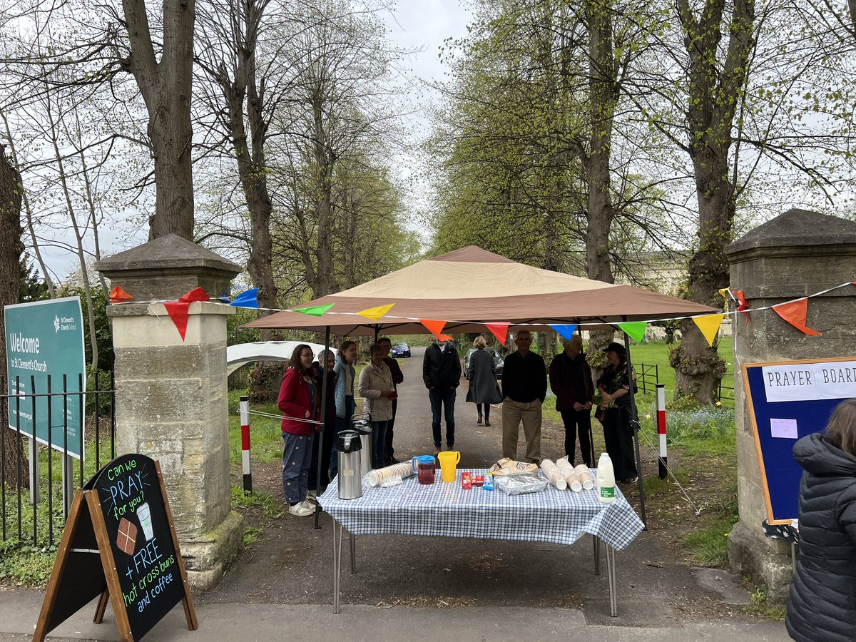 StClementsOX's tweet photo. @PeteWarddurham the first person, a student, missed his bus and came over for prayer while we were still setting up, Pete …we haven’t done anything like this for years https://t.co/wVNjZBwGk5