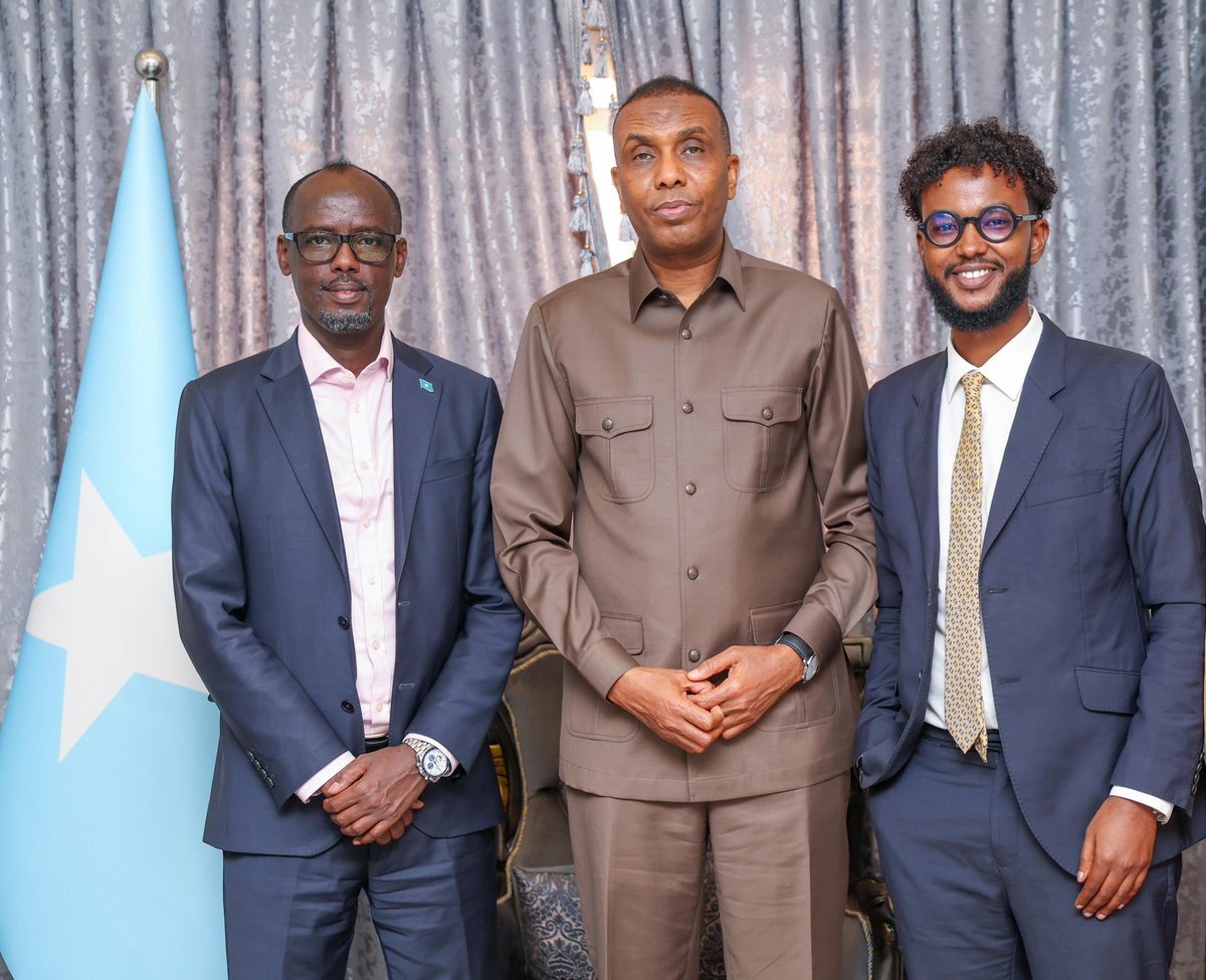 IlyoZaan's tweet photo. It was a pleasure visiting #Laascaanood during the historic visit of H.E. @HamzaAbdiBarre! Witnessing the joyful moments firsthand was truly unforgettable. Exciting times ahead for the proud people of SSS-Khaatumo! 🇸🇴#SocdaalMidnimo https://t.co/uTPgHHVZ1K