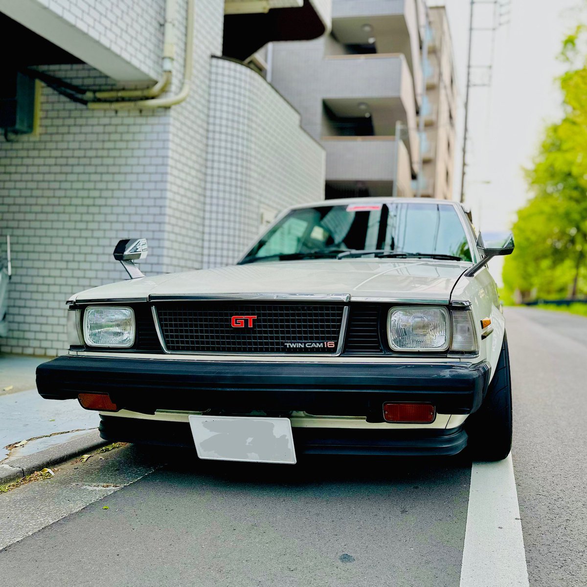HashiriyaTokyo's tweet photo. 今年になって2度目のエンジン始動
久しぶりに走らせた
#ae70 #ae86 #te71 #ke70 #trd #トムス #ドリフト #旧車 #ドリ車 #gワークス #rsワタナベ https://t.co/aCBUUTPSnS