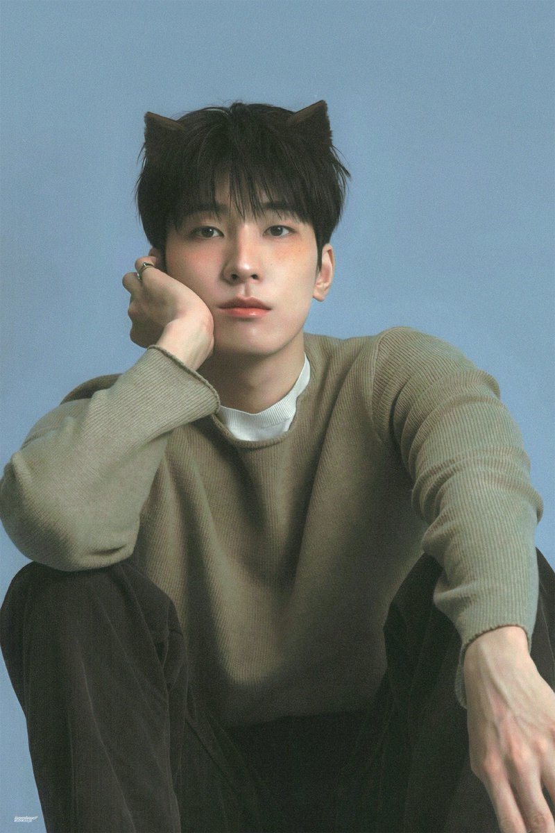Thbaeyap's tweet photo. /\,,,/\ 
[ ⚭-⚭ ]

#원우 
#WONWOO 
#ウォヌ https://t.co/oMRmMkdmMj