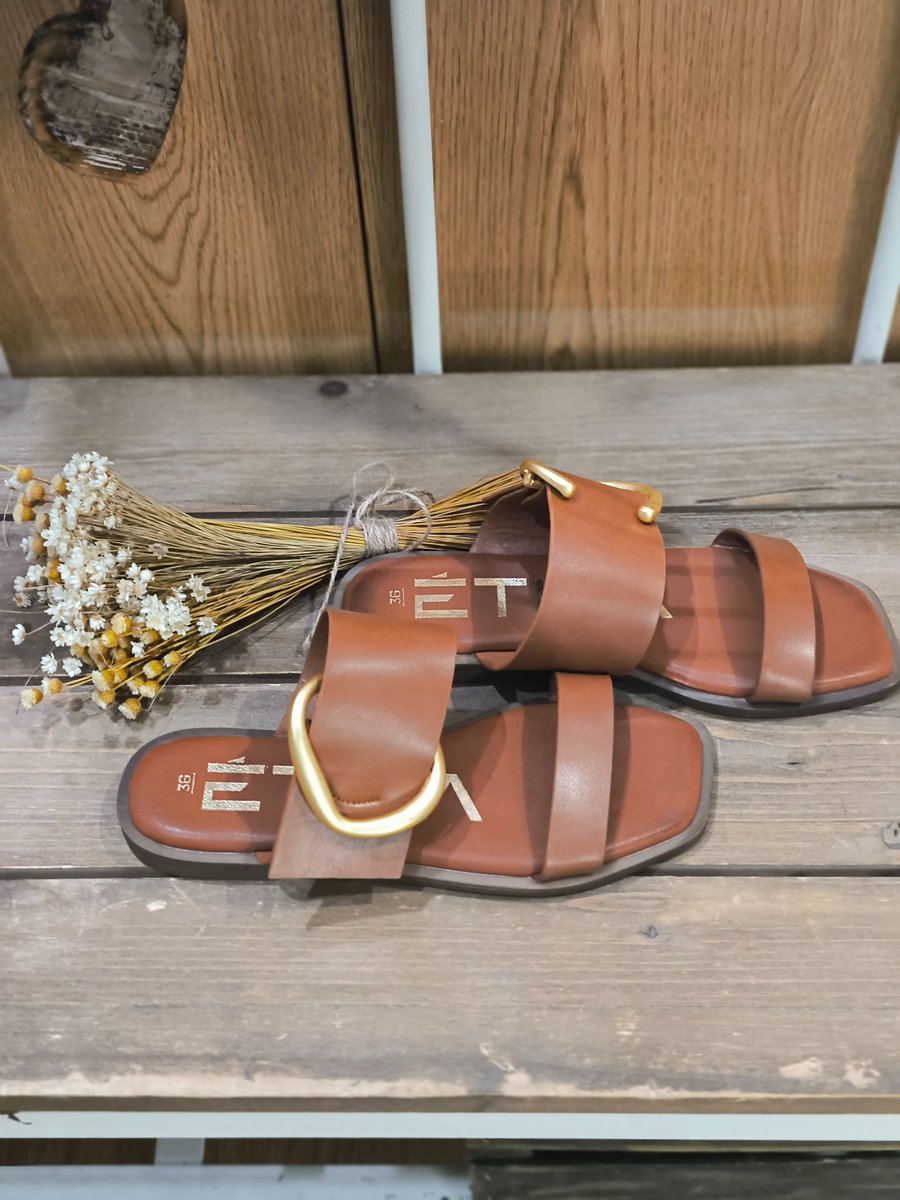 Pisando fuerte está Semana Santa gracias a <a href="/LTDAlmudena/">LaTiendaDeAlmudena</a> !!!
#Shopping #SemanaSanta
bazarmelopido.com/contenido/viva…