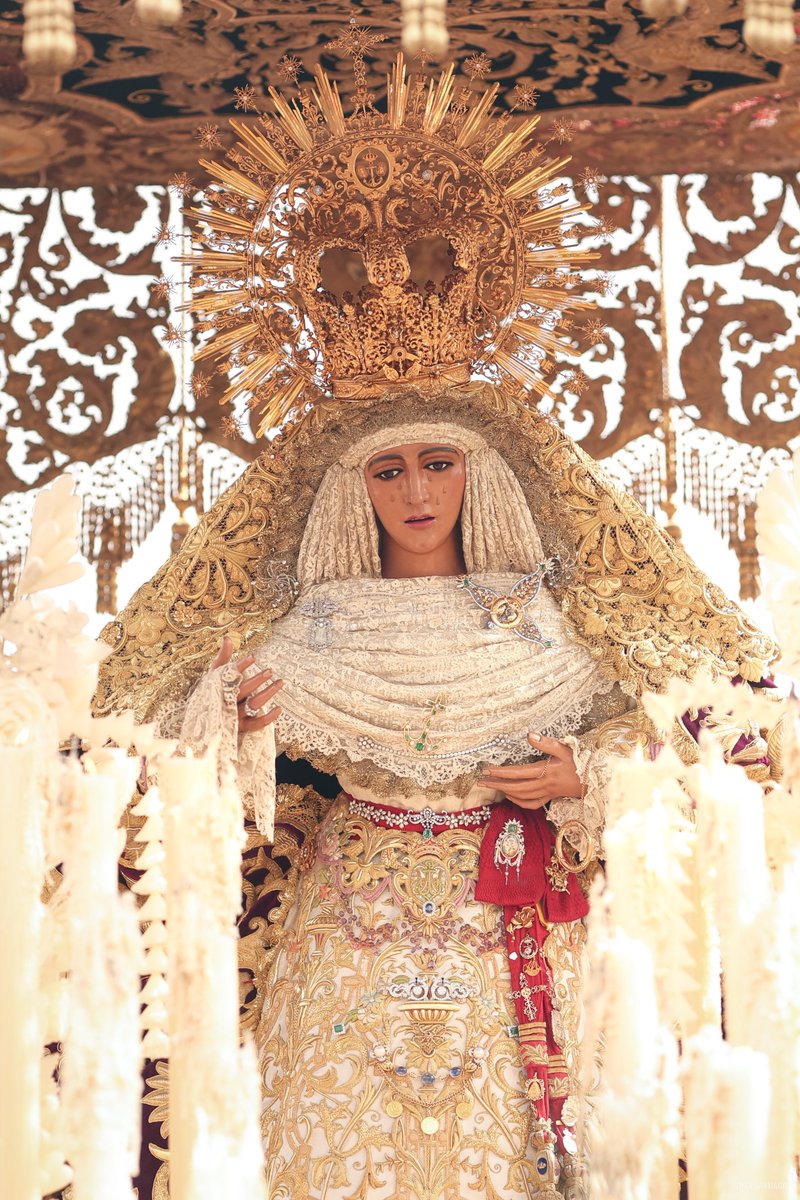 La mañana más bonita del año.

#SSantaSevilla25