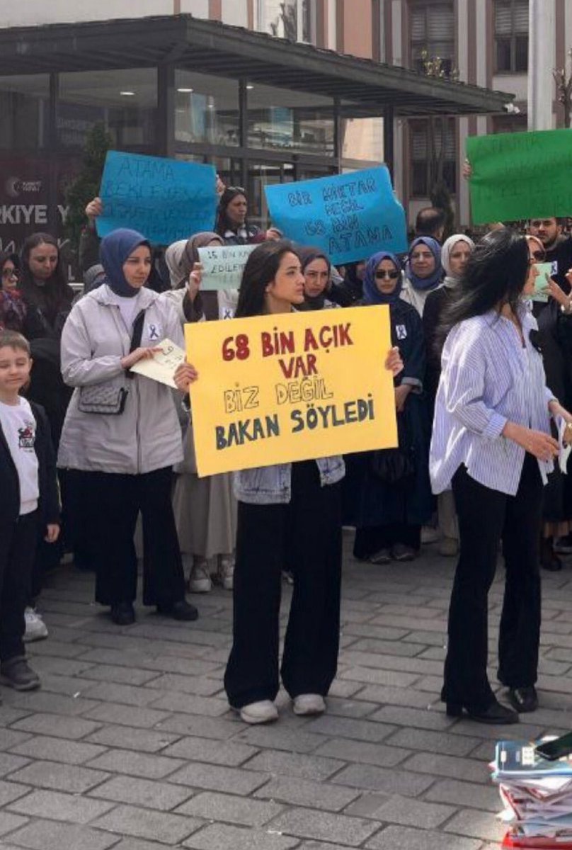 68 bin açık var dediniz 

<a href="/Yusuf__Tekin/">Yusuf Tekin</a> 
<a href="/RTErdogan/">Recep Tayyip Erdoğan</a> 
<a href="/memetsimsek/">Mehmet Simsek</a> 

 #Ya2024eEkAtamaYaistifa