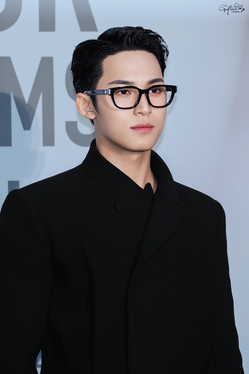 Mingyuying0406's tweet photo. 250418 CHRISTIAN DIOR

#세븐틴 #SEVENTEEN 
#민규 #MINGYU #ミンギュ
@pledis_17 https://t.co/Emse2Aa0XB