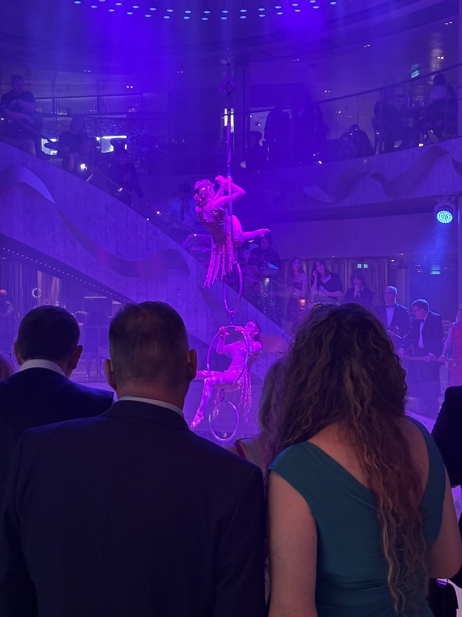 Txffy's tweet photo. Great time so far on @pandocruises Arvia ✨ https://t.co/ztbffSb7w0