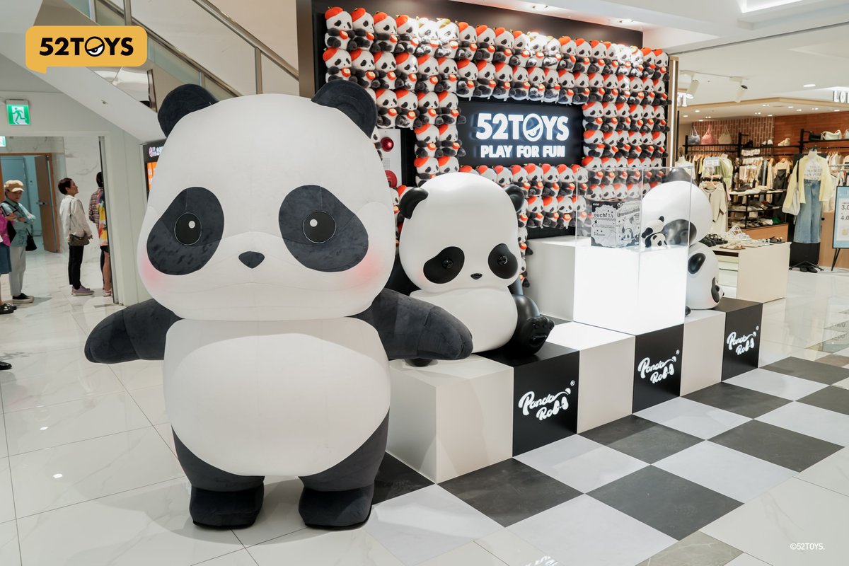 52ToysCandyBox's tweet photo. 📷52TOYS TAIPEI SOGO (Zhongxiao Branch) STORE GRAND OPENING 🎉🎉🎉 Meet your favorite 52TOYS characters at Taipei SOGO Department Store Zhongxiao Branch.  #52TOYS #NOOK #PandaRoll https://t.co/3Hb03CnRa7