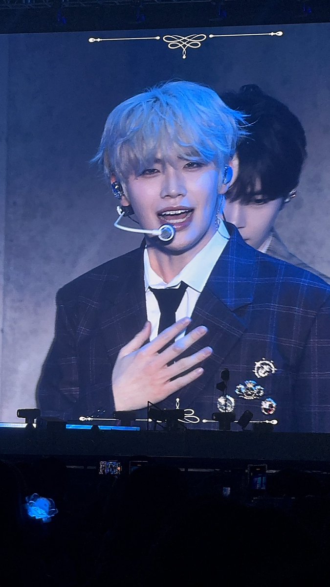 TAERAE WHAT YHE FUCKJSJDJDBDJDDBCKB