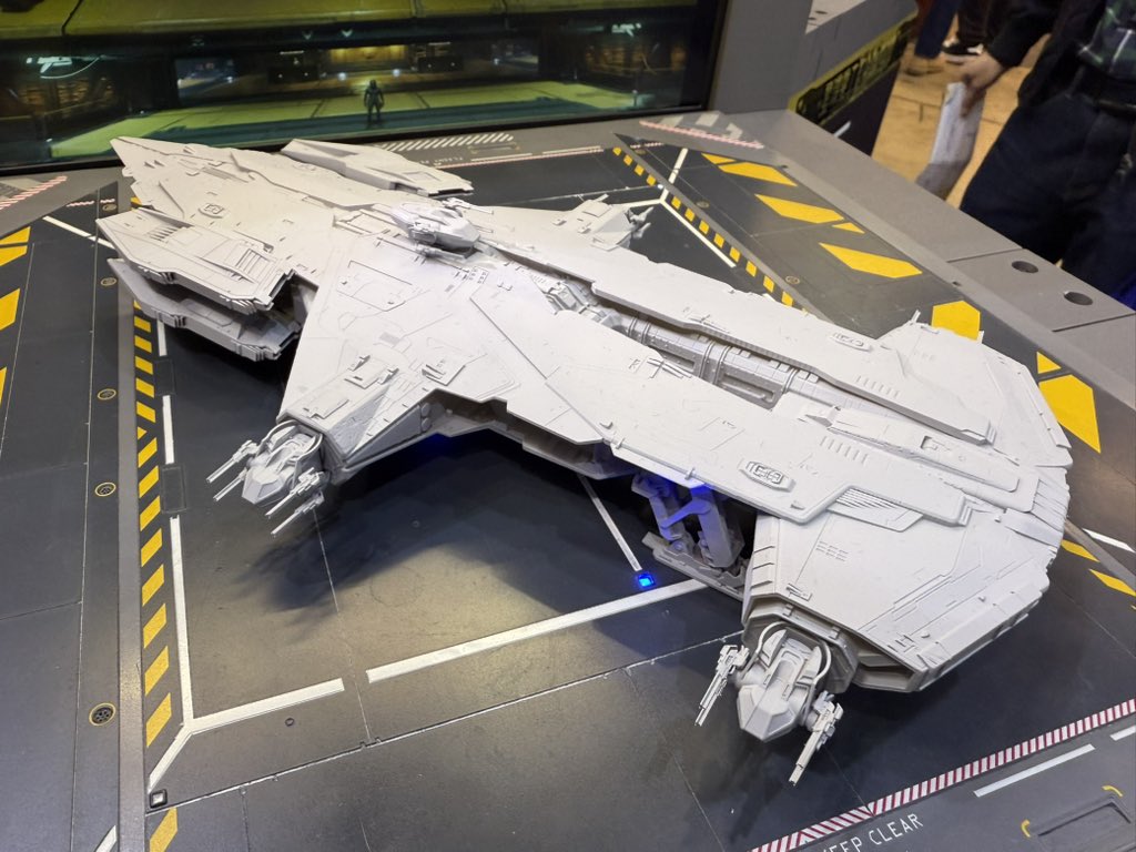 Ray_982's tweet photo. Great to be invited to the HEC(Hobby expo China) in Beijing! We have the latest samples of all our models including #StarCitizen and #Evangelion. More info please follow @PlanetRing_Inc @Planetring_EN https://t.co/YIVG514ZJz