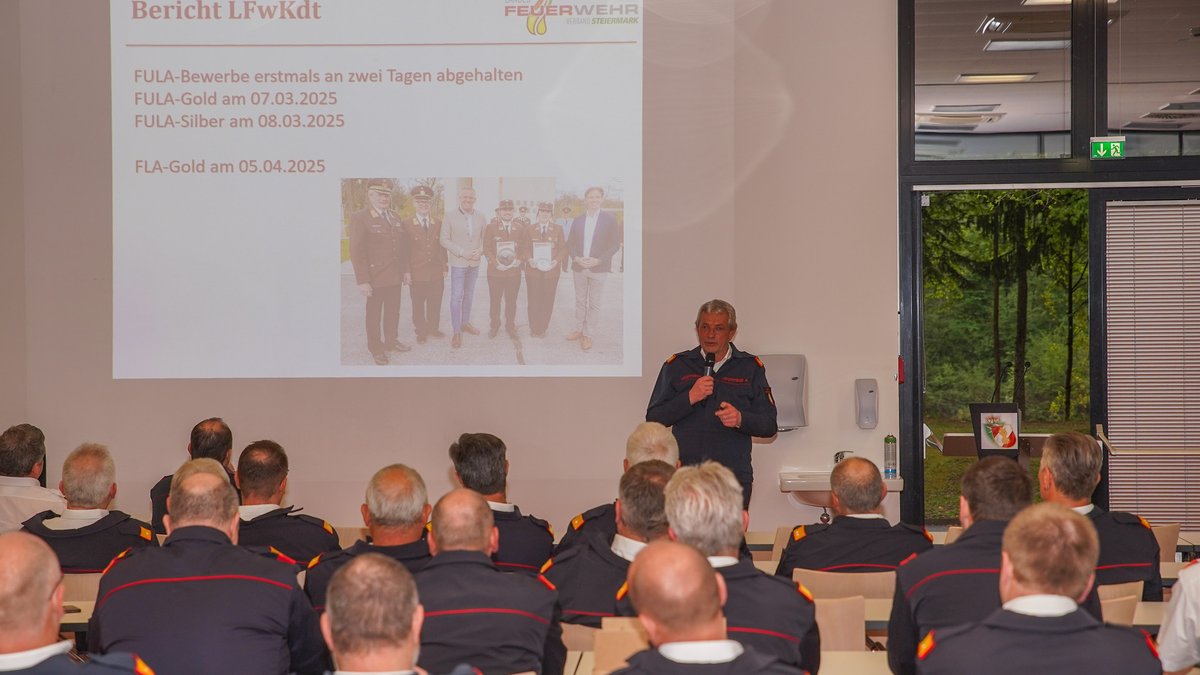 lfv_steiermark's tweet photo. Intensiver Sitzungstag am Gründonnerstag in Lebring https://t.co/o6AhM0Zu8J https://t.co/gkmAceOef6