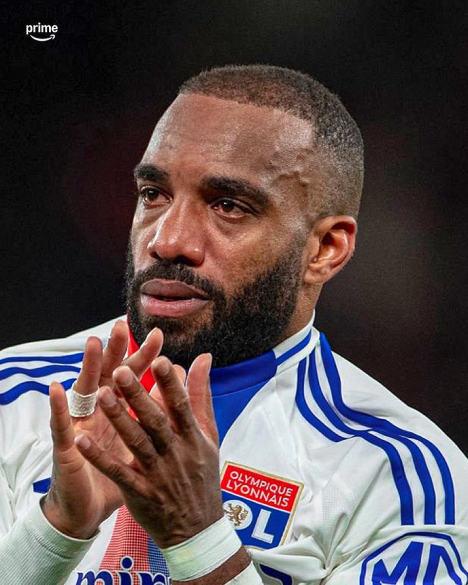 Actu Foot (@actufoot_) on Twitter photo C’était très certainement hier le dernier match européen d’Alexandre Lacazette avec l’OL 🥺🦁
📸 <a href="/PVSportFR/">Prime Video Sport France</a> C’était très certainement hier le dernier match européen d’Alexandre Lacazette avec l’OL 🥺🦁
📸 <a href="/PVSportFR/">Prime Video Sport France</a>