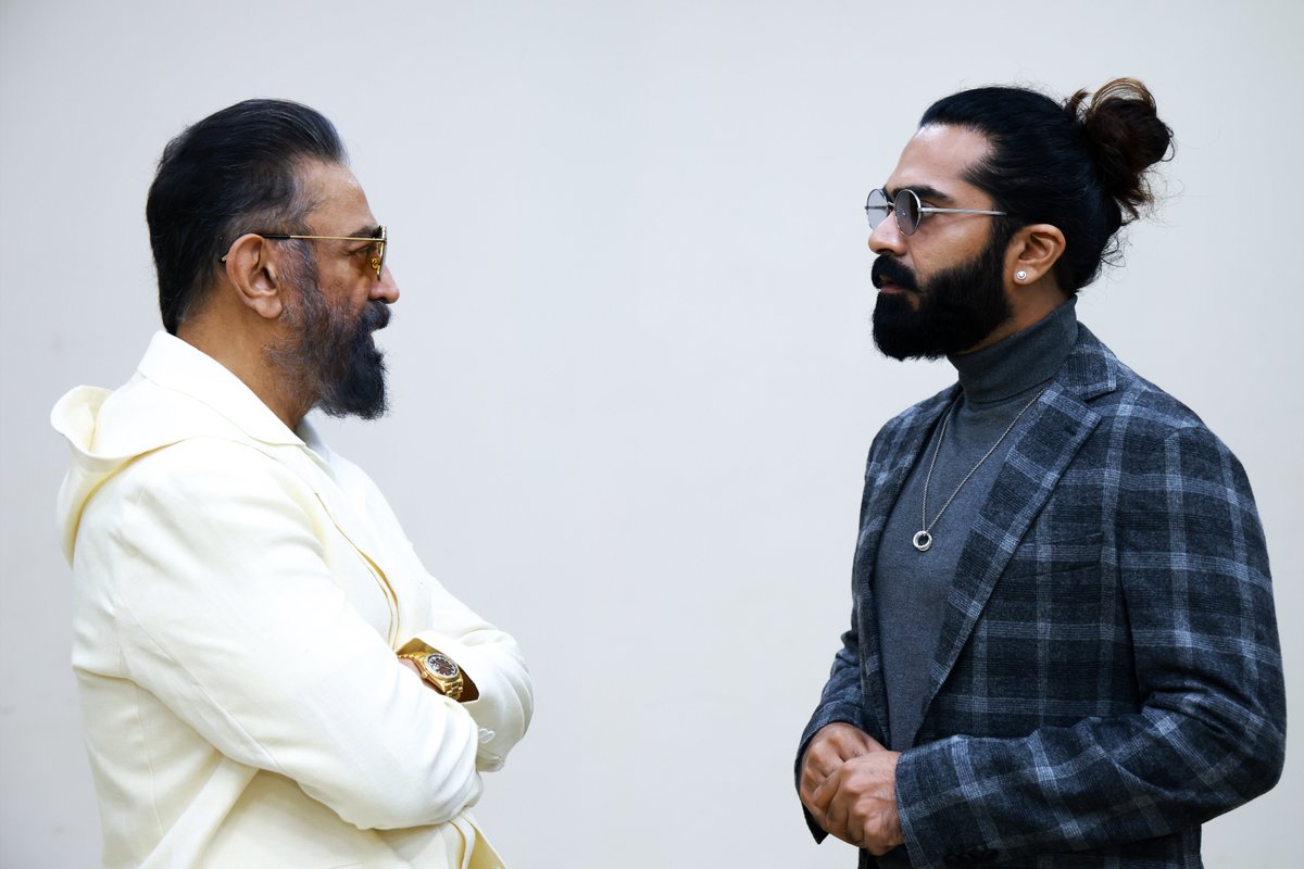 Raaj Kamal Films International (@rkfi) on Twitter photo Built to Last
Born to Rule
#ThuglifePressMeet
#Jinguchaa out now ➡️ youtu.be/o9mivPpQlSA
#Jinguchaa #Thugsweddinganthem
#Thuglife #ThuglifeFromJune5 #KamalHaasan #SilambarasanTR
A #ManiRatnam Film
An <a href="/arrahman/">A.R.Rahman</a> Musical
A <a href="/ikamalhaasan/">Kamal Haasan</a> Lyrical
<a href="/SilambarasanTR_/">Silambarasan TR</a> Built to Last
Born to Rule
#ThuglifePressMeet
#Jinguchaa out now ➡️ youtu.be/o9mivPpQlSA
#Jinguchaa #Thugsweddinganthem
#Thuglife #ThuglifeFromJune5 #KamalHaasan #SilambarasanTR
A #ManiRatnam Film
An <a href="/arrahman/">A.R.Rahman</a> Musical
A <a href="/ikamalhaasan/">Kamal Haasan</a> Lyrical
<a href="/SilambarasanTR_/">Silambarasan TR</a>