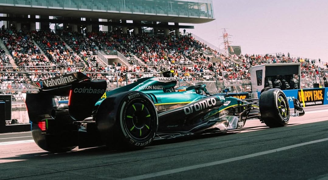 formularacers_'s tweet photo. 🚨 | According to @Gazzetta_it, Aston Martin are willing to offer Max Verstappen a three-year, €264 million contract.

This would be financed by the Saudi Arabia sovereign wealth fund, who Gazzetta claim are interested in buying the team from Lawrence Stroll. https://t.co/89CNp54CRr