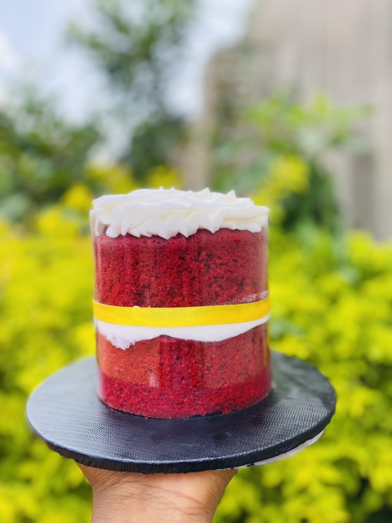 D_calmbeningirl's tweet photo. 5”  Red velvet goodness.

Pleasing to the eye and tummy ☺️☺️

Location: Benin city https://t.co/BzAdr5bv0Q