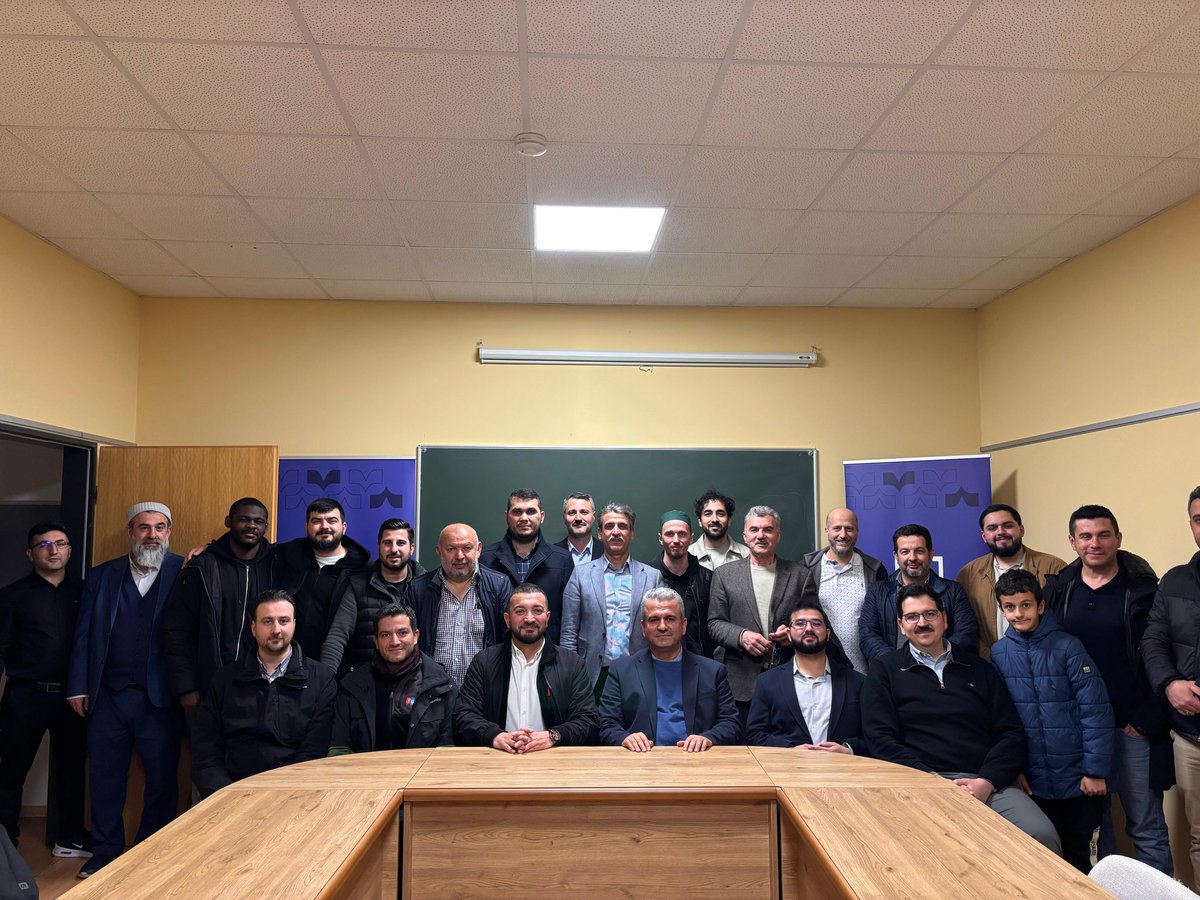 TGSP Yönetim Kurulu Başkanımız Ali Haydar Ustaosmanoğlu ve Yönetim Kurulu Heyetimiz Hayrat Vakfı Avrupa Temsilciliği'ni ziyaret etti.

Bizleri misafir eden Hayrat Vakfı Avrupa Temsilcisi Mehmet Köroğlu'na nazik misafirperverliklerinden ötürü teşekkür ederiz.