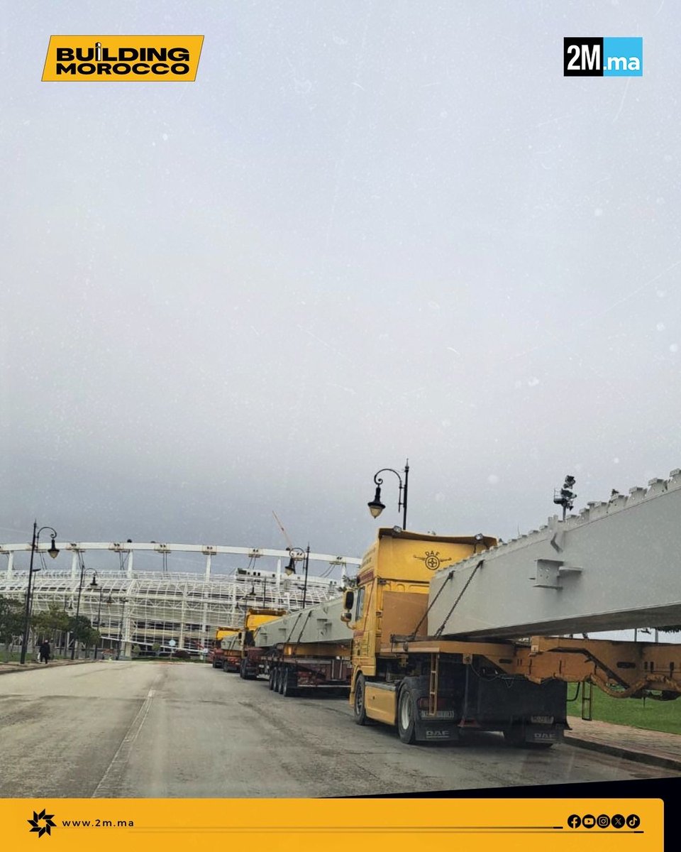 BuildingMorocco's tweet image. 🏗️ بالتزامن مع زيارة وفد من الكاف، تتواصل بوتيرة متسارعة أشغال تسقيف ملعب طنجة الكبير، في عملية دقيقة تشمل تركيب الكابلات الهندسية.
العملية تندرج ضمن جهود لوجستيكية وهندسية متكاملة يشرف عليها مختلف المتدخلين لضمان جاهزية المنشأة في الموعد المحدد ✅ 🏟️

#Building_Morocco #Projets…