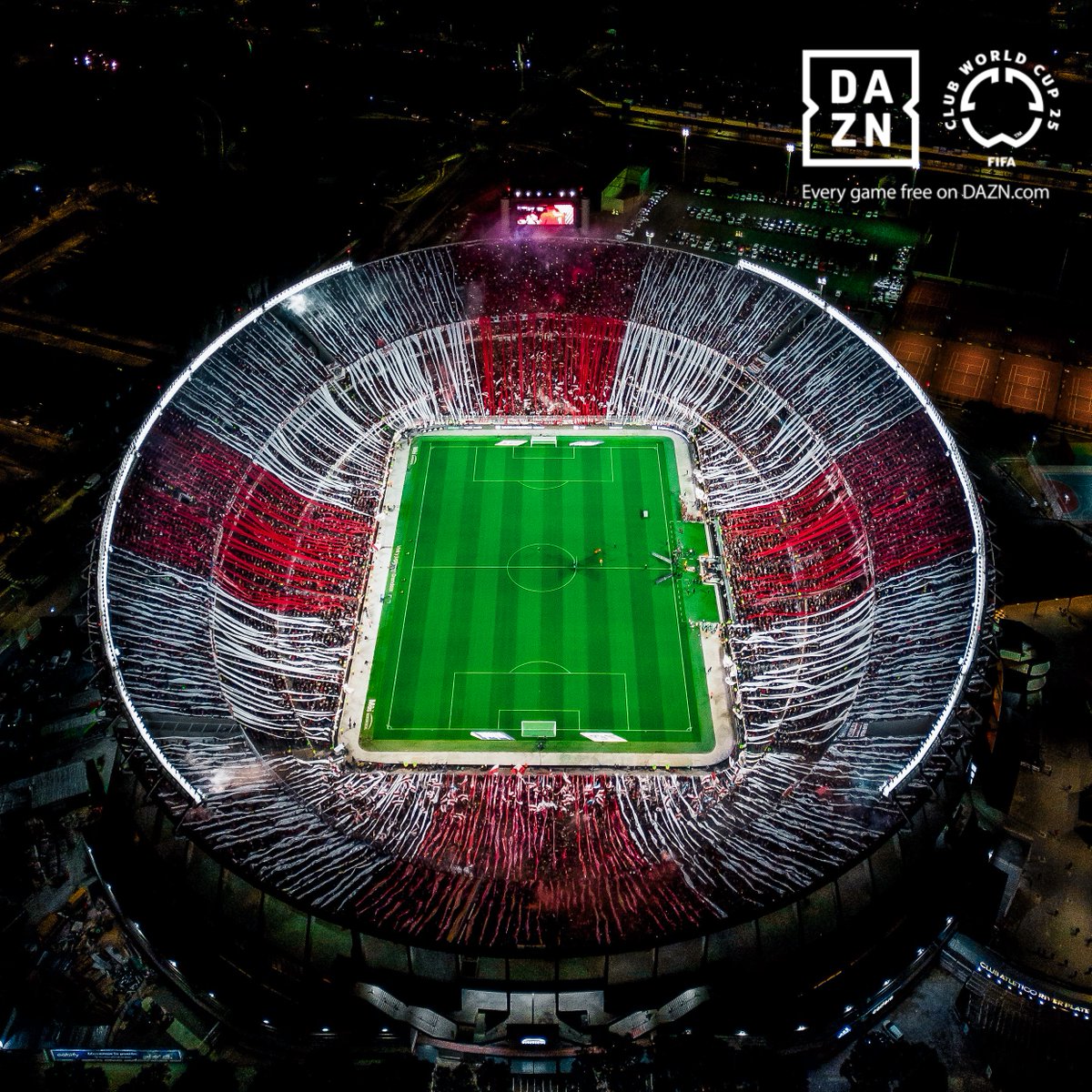 fifaworldcup_es's tweet photo. Se viene la banda de @RiverPlate al Mundial de Clubes 2025. 🙌🔴⚪

#FIFACWC
