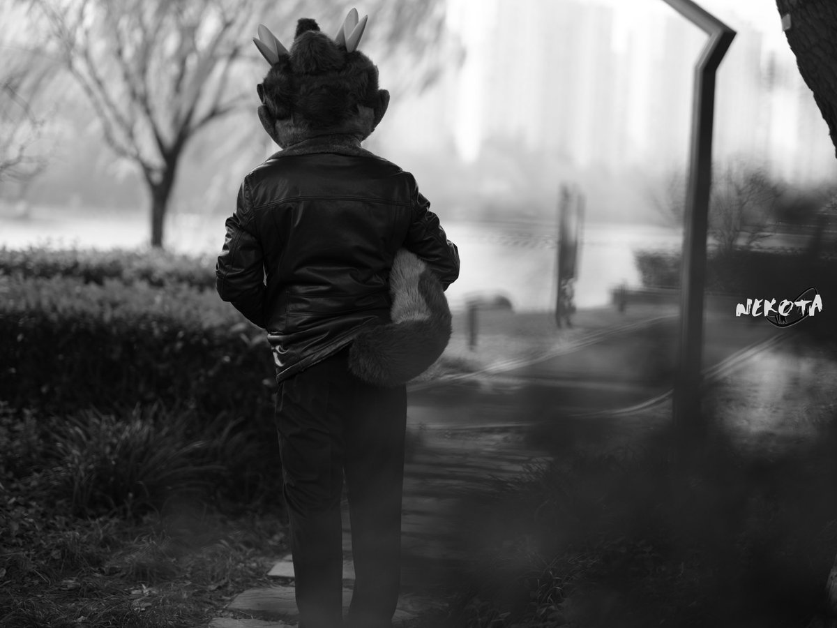 遗憾离场
I'mll leaving.
📷：<a href="/hinekota/">ネコタ@NEKOTA➡SFF</a> 
#FursuitFriday