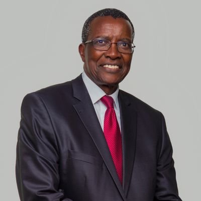 Retweet for Matiang'i       Like for Maraga