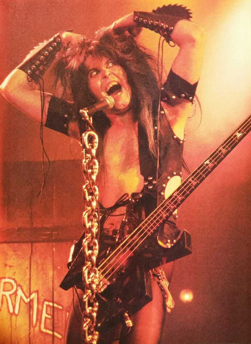 🐺 𝑯𝑶𝑾𝑰𝑬 𝑵𝑰𝑮𝑯𝑻𝑮𝑨𝑳𝑬 🐺 (@wildestylewolf) on Twitter photo 