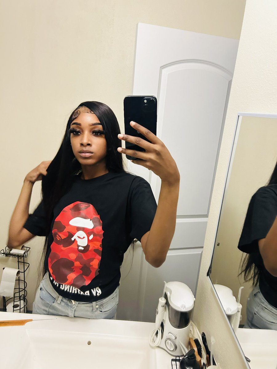 dabratarii's tweet photo. my twitter so boringgg idk what to post 😩 https://t.co/vCyOzUZwyv
