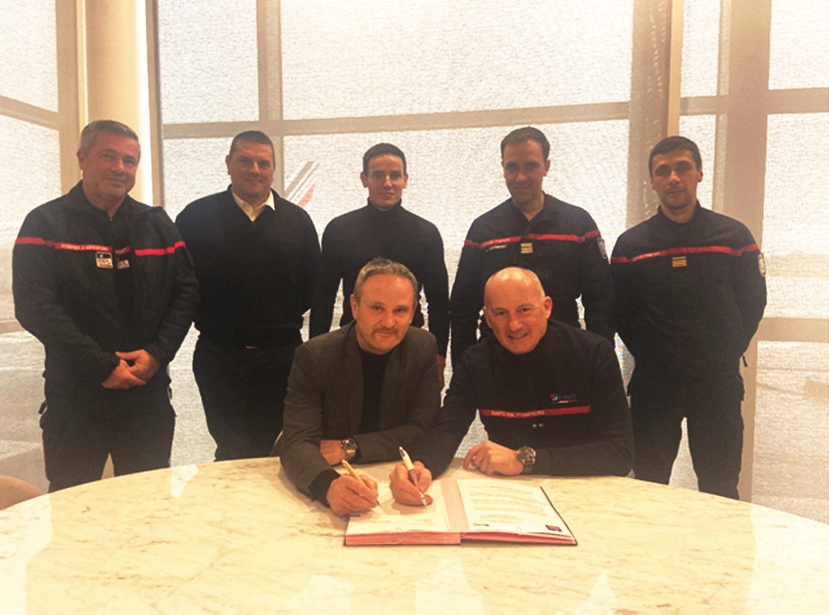 Pompiers 34 🇫🇷 (@pompiersherault) on Twitter photo #Rapprochement|| <a href="/MPLaeroport/">Aéroport Montpellier</a> & le #SDIS de l'#Hérault ont signé une convention qui illustre l’excellence des relations entre les 2 structures L’accord a pour objet de réaliser les visites médicales annuelles de maintien en activité des #pompiers de l’aéroport de Montpellier #Rapprochement|| <a href="/MPLaeroport/">Aéroport Montpellier</a> & le #SDIS de l'#Hérault ont signé une convention qui illustre l’excellence des relations entre les 2 structures L’accord a pour objet de réaliser les visites médicales annuelles de maintien en activité des #pompiers de l’aéroport de Montpellier