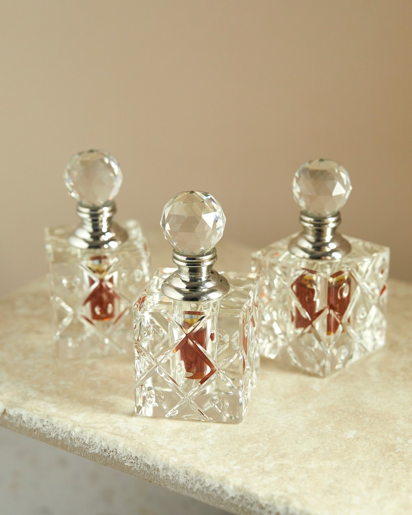 Oud is nature’s luxury. 🌿
Extracted from the rare Agarwood tree, it takes decades to develop, making it one of the most expensive fragrance ingredients in the world.