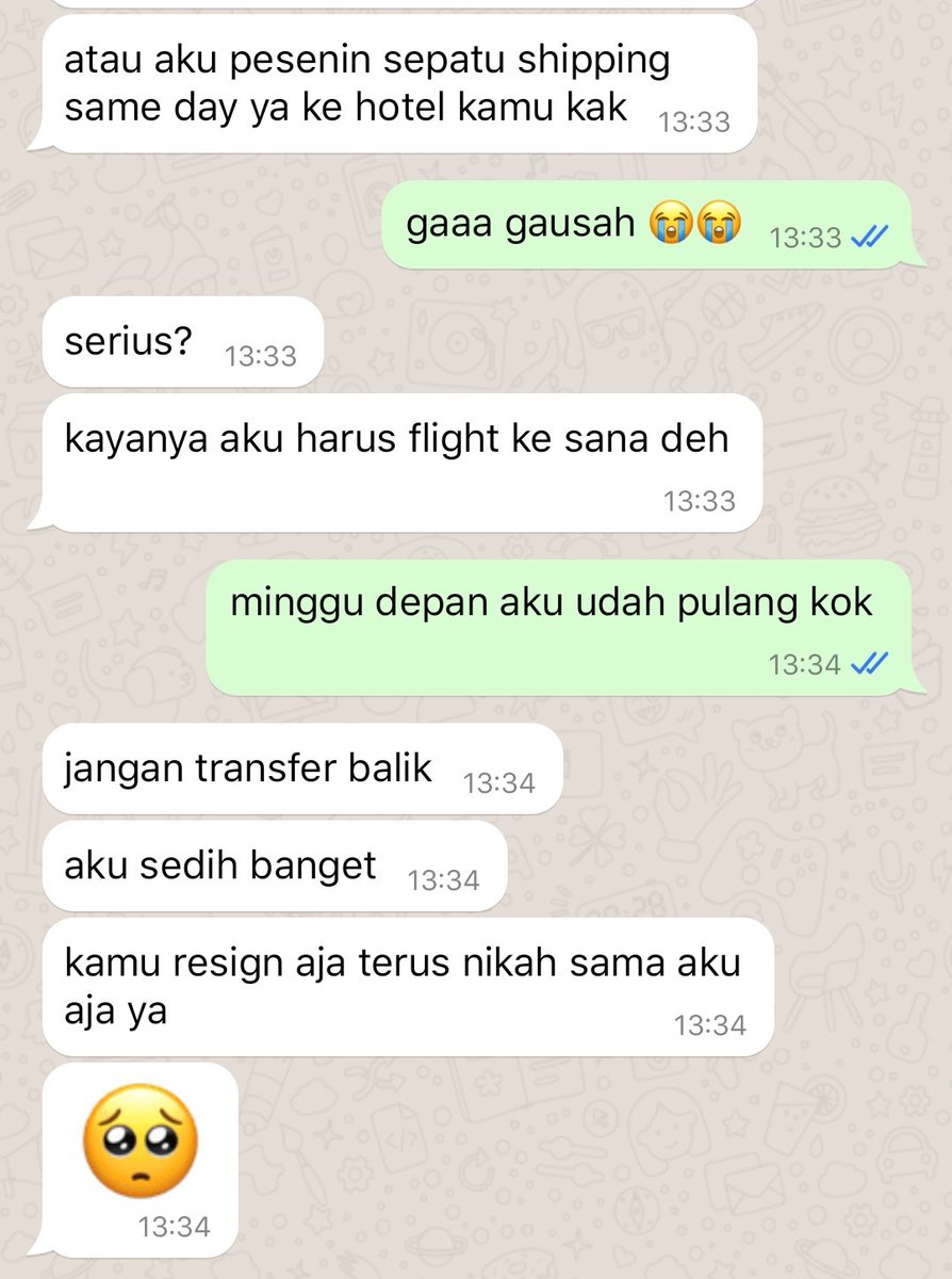 runins's tweet photo. sengcul dan berondongnya yang kaya raya https://t.co/Q0EyMKuztu