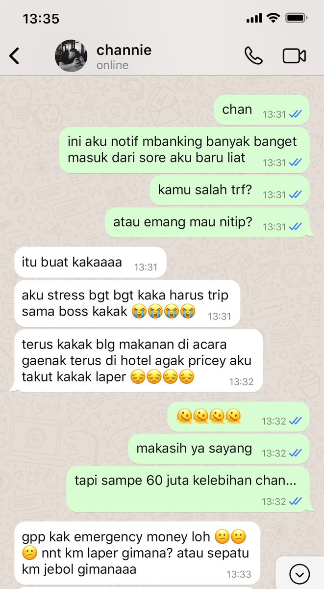 runins's tweet photo. sengcul dan berondongnya yang kaya raya https://t.co/Q0EyMKuztu