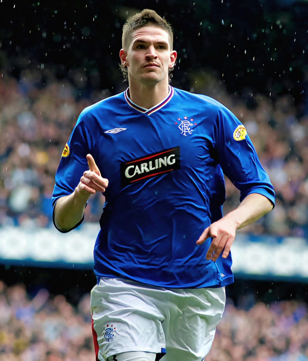 WATP72RFC's tweet photo. 🗓️ #OnThisDay 2️⃣0️⃣1️⃣0️⃣ : #Rangers beat Hearts 2-0 at Ibrox [47.5k]. Kyle Lafferty &amp; Kenny Miller scored. The win restored our 11pt lead, meaning we needed only 1 more win to secure our 53rd Title. We beat Hibs 1-0 at Easter Rd 7 days later and retained our Title, the 2nd of #3IAR https://t.co/BU4i1tUWH1