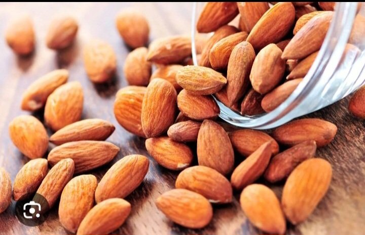 LekanKLekan23's tweet image. 🥜 ALMONDS: 
Packed with vitamin E and L-arginine which support nitric oxide production and blood flow. The healthy fats improve hormone production too. Try 1oz daily for potential benefits. What's your go-to almond snack? 

#BloodFlowSupport #HormoneHealth 🌊
 #SpermMobility 🏊‍♂️