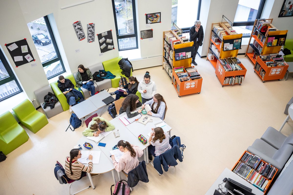 🏫 3 lycées rénovés et inaugurés dans le cadre du Plan Marshall II
1️⃣ Le lycée Emmanuel-Mounier à #Grenoble
2️⃣ Le lycée Honoré-d’Urfé à #Saint-Étienne
3️⃣ Le lycée pro des Monts du Lyonnais à #Chazelles-sur-Lyon
👉 Pour des #lycées + modernes, + durables, + accueillants !