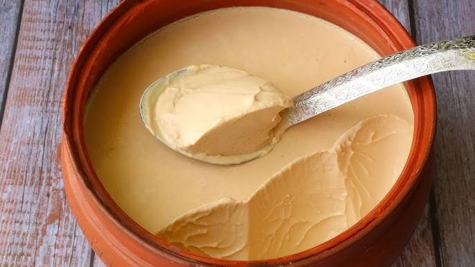 Wasifvibes's tweet photo. Bogura’s iconic doi is a creamy, sweet yogurt made in earthen pots! Crafted with cow’s milk, its rich taste is a Bangladeshi treasure. Savor this heritage dessert! 🇧🇩🥛 #BoguraDoi #Bangladesh #Yogurt #BengaliCuisine #Foodie #TravelBD #DesiFood #Bogura 🌟🍶 https://t.co/8OnVrXVaBa