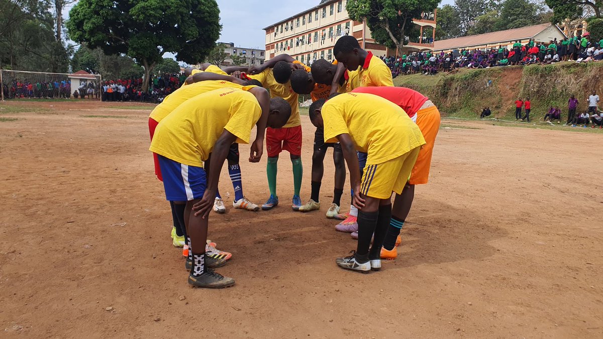 Smacon24's tweet photo. Competition heats up! Our Good Friday inter-House competitions kick off with Keynes and Napoleon in action! #InterHouse #GoodFriday #Smacon https://t.co/HflplmuUob