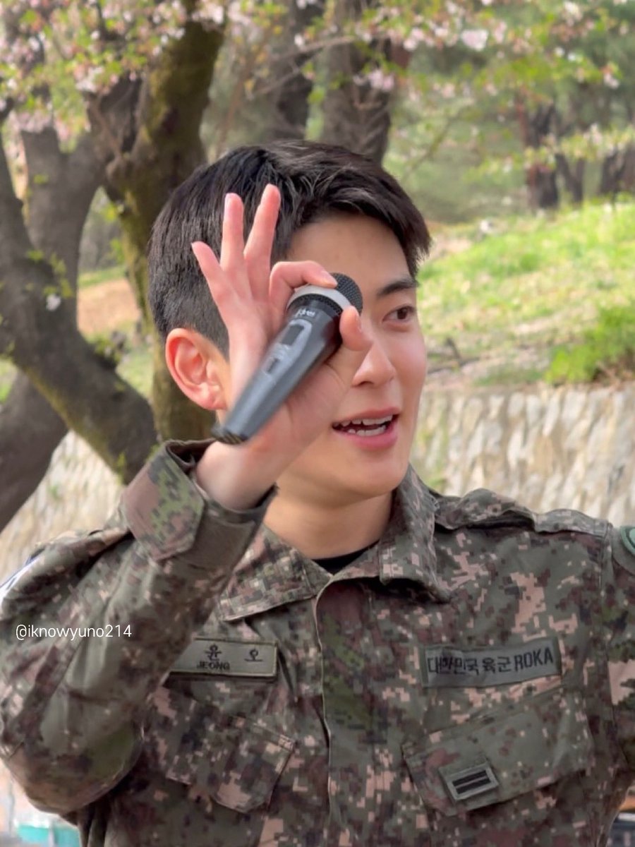 아아 tweet media