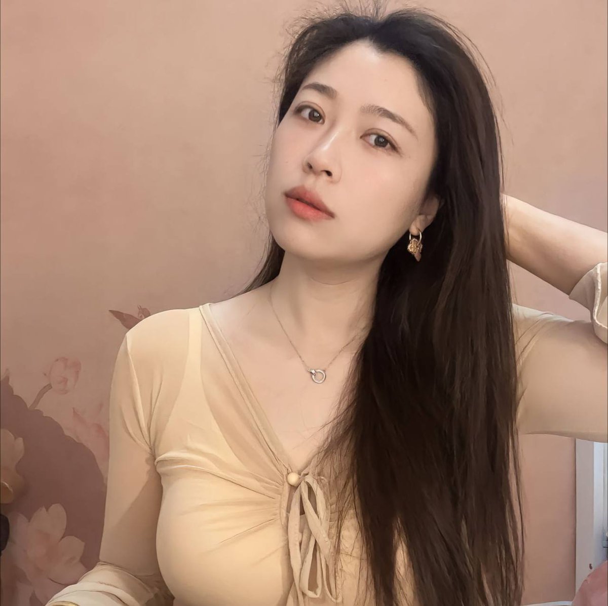 果然还是肌肉大叔才能满足我想要的性爱，啪了三次都有被内射，最后还是我向他求饶才结束了第三次啪啪～

像这样勇猛的健身大叔越多越好，不知道以后还会不会遇到，我想体验更多这样的的新鲜感！ https://t.co/0zVe4vckQY