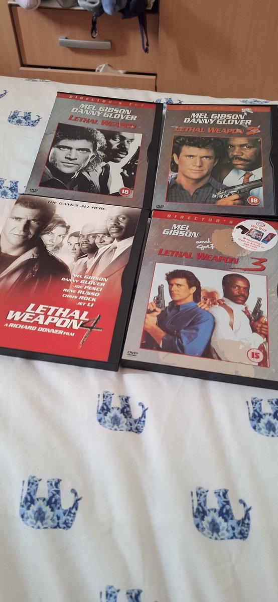 davefilmfan1's tweet image. I'm so chuffed. I have the set now.  Been waiting ages to get them all. With my haul I got the other day both the original and 2 were in it. #PhysicalMedia #snapcase #snappy