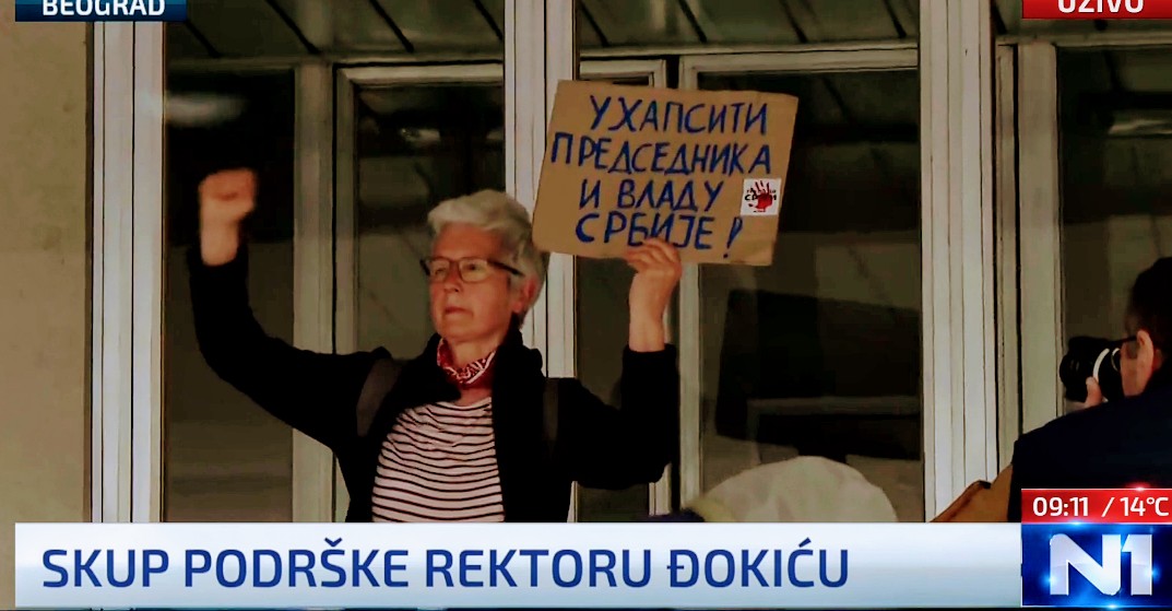 RajicaV's tweet photo. .              Kako rešiti problem - ovako https://t.co/DDoqFohlei