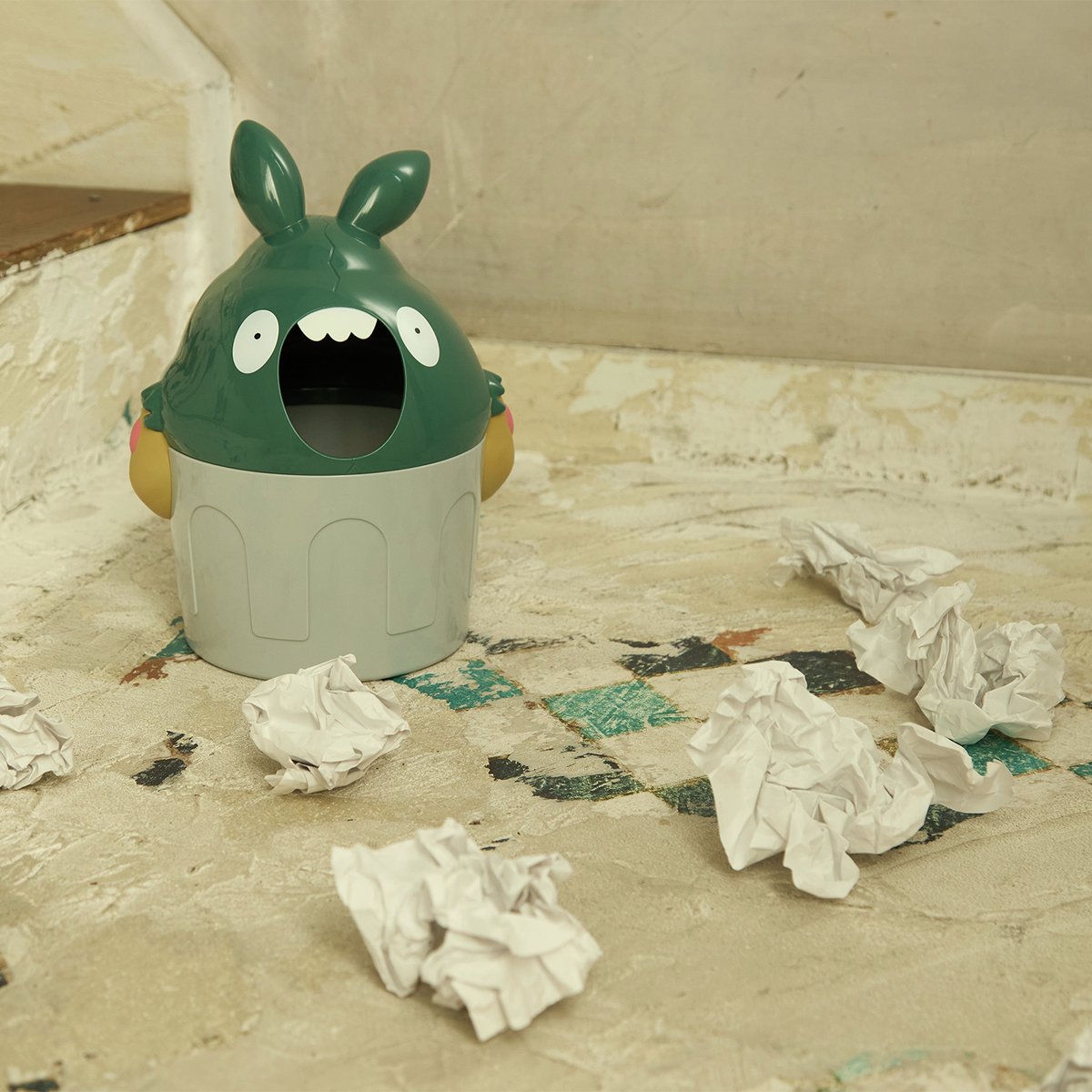 ミミッキュ」のスタンドミラーなど『ポケモン』のかわいいホーム雑貨が