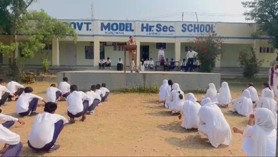 Cyber Police Station Jammu organized a Cyber Awareness programme at Govt Hr. Sec. School Sujwan Jammu.
Where a lecture was delivered to raise awareness about cybercrimes, including financial frauds and social media crime.
<a href="/JmuKmrPolice/">J&K Police</a> 
<a href="/ZPHQJammu/">Zonal Police Media Centre Jammu</a> 
<a href="/kameshwarpuri/">K Puri</a> 
<a href="/DySpPriyanka/">Priyanka kumari</a>