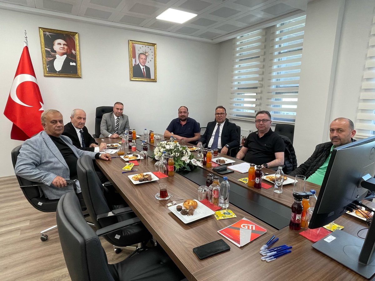 Yunanistan'a açılan Pazar kule gümrük kapısında Gümrük Ticaret İşletmeleri A.ş.'nin danışma kurulu toplantısını gerçekleştirdik.