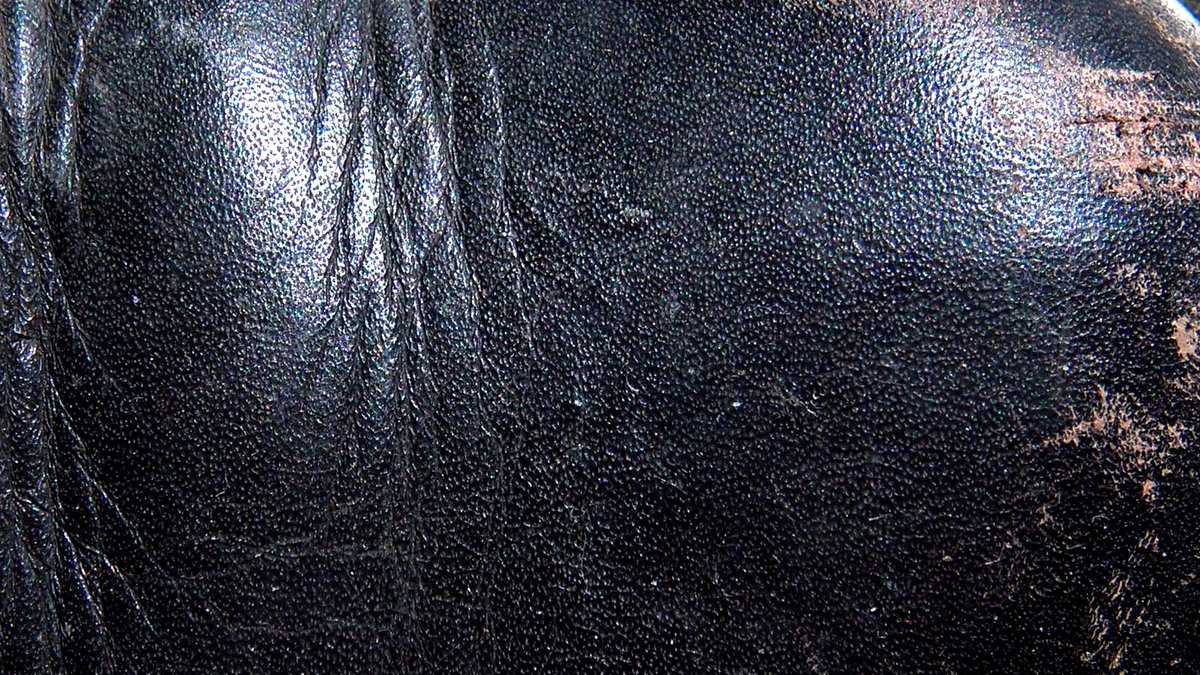 dodemo_cinema's tweet photo. CHAUSSURES D'EXIL À BAS COÛT (2025) de Morgan-Alexander Remy
#voyage #voyageursdumonde #voyage #chaussures #prixbas #Prix #COÛT #argent #usure #degradation #art #exil #culture #persecution https://t.co/pBbqO5FUQn