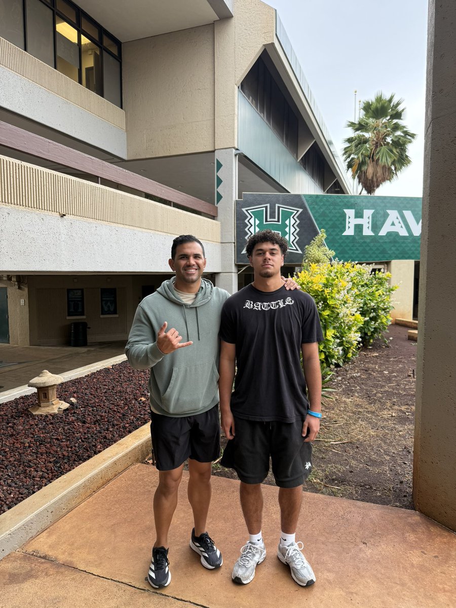 Trevor Taumoepeau (@trevtaumoepeau) on Twitter photo Thank you <a href="/ursua05/">Jared Ursua</a> and <a href="/HawaiiFootball/">Hawaii Football</a> for the hospitality. Had a great time stopping by today. <a href="/DrewWestling7/">Drew Westling</a> <a href="/theqbcoach/">Cree Morris</a> <a href="/jtamoe46/">John Taumoepeau</a> Thank you <a href="/ursua05/">Jared Ursua</a> and <a href="/HawaiiFootball/">Hawaii Football</a> for the hospitality. Had a great time stopping by today. <a href="/DrewWestling7/">Drew Westling</a> <a href="/theqbcoach/">Cree Morris</a> <a href="/jtamoe46/">John Taumoepeau</a>