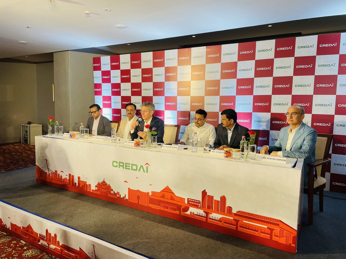 CREDAINational's tweet photo. Mr. Shekhar G Patel outlined his vision, key achievements, and goals for the future as he takes on the role of CREDAI President for the 2025-27 term.
#CREDAI #CREDAINational #ChangeofGuard2025 #TheBigShift #Ceremony #RealEstate https://t.co/Zg4Br5OylC