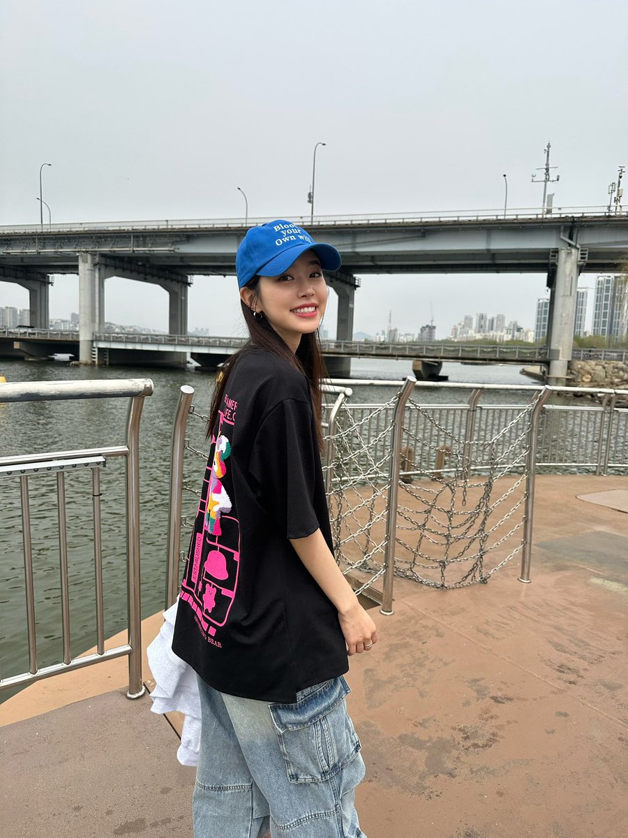 Jinseyeon's tweet photo. 오랜마아아아아안🌱 https://t.co/CpV1Iy4a6q