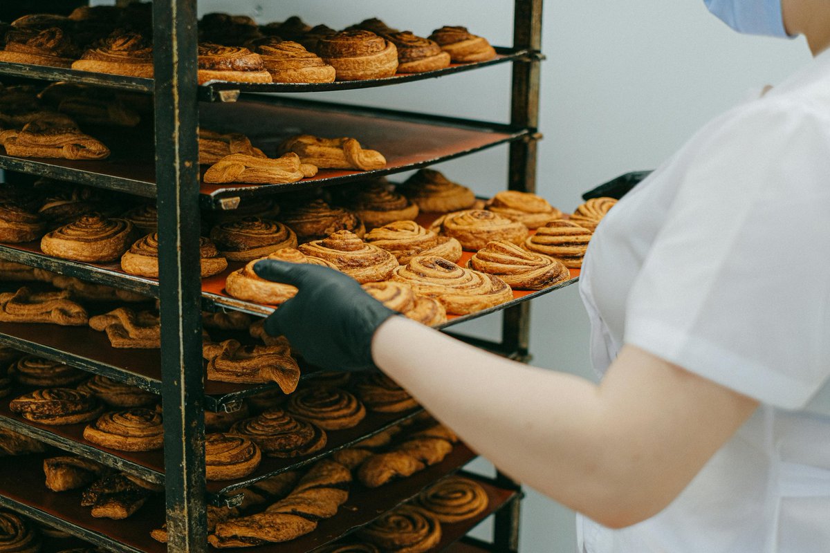 irisnorth424722's tweet photo. Just had to share - tried out that new bakery on Main Street and WOW, their pastries are incredible!  Seriously the best I've had in ages.  🧁🏃‍♀️ #pastries #bakerylove #sweettoothgooddentistep1 https://t.co/RR2ANYJUlw