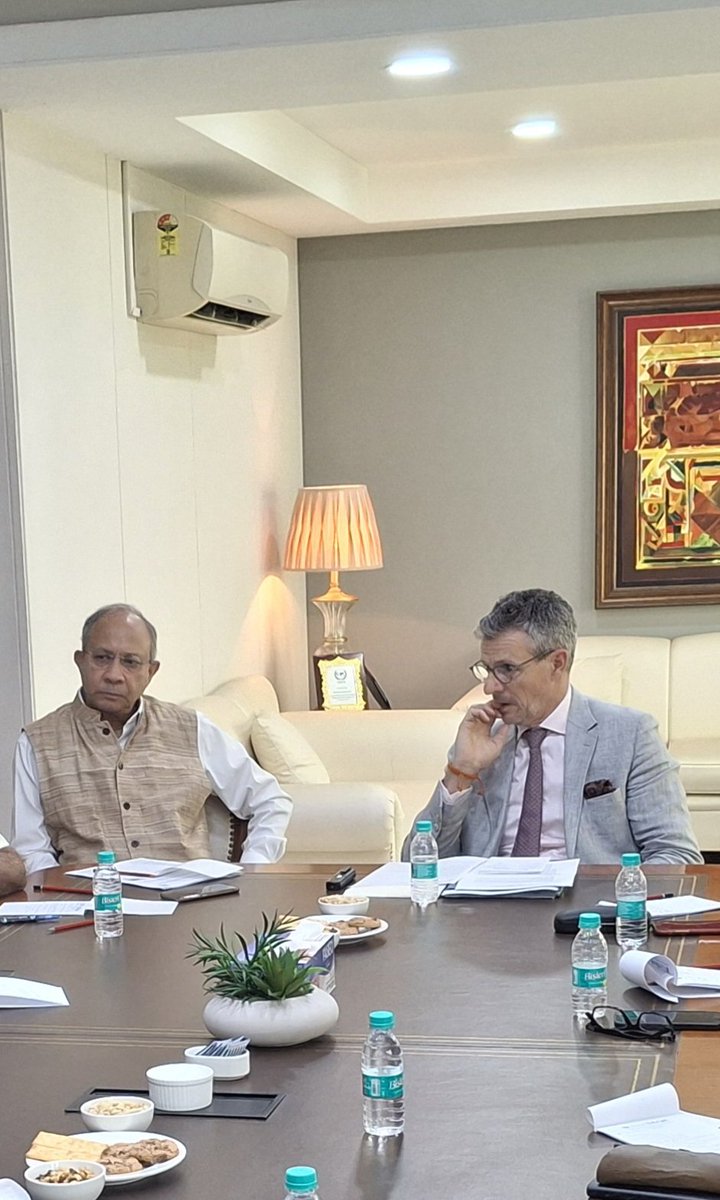 natstrat_org's tweet image. Thank you to @EUAmbIndia and @EU_in_India for a stimulating talk and discussion on the #EuropeanUnion and #IndiaEU amidst a shifting #globalorder @EU_Commission @IndEmbassyBru
@PankajSaran11 #PESCO #Readiness2030 #IndiaEUFTA #climateimpact #IndoPacific
