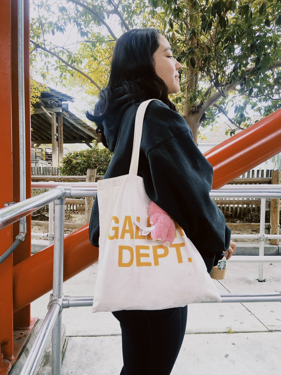 uwuconcepcion's tweet photo. 🎢🎢🤭 https://t.co/BCwaUZ3Day