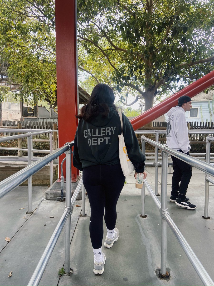 uwuconcepcion's tweet photo. 🎢🎢🤭 https://t.co/BCwaUZ3Day